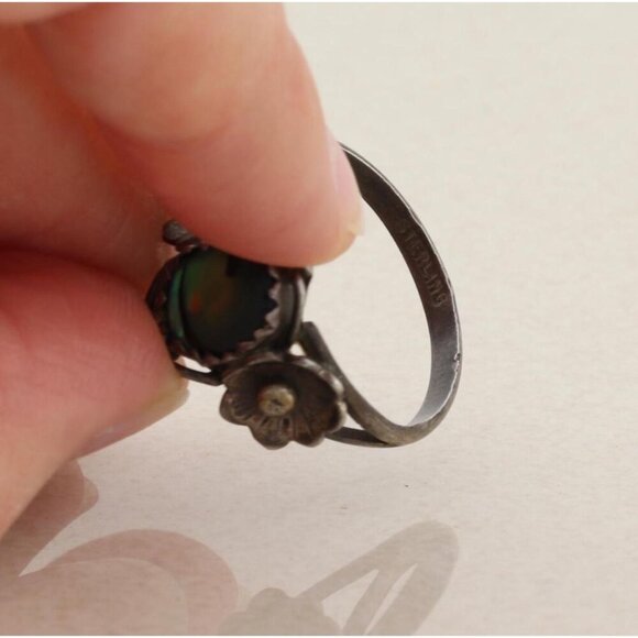 Sterling Silver Abalone Flower Ring Size 6 1/2 Dark Patina - Picture 7 of 9